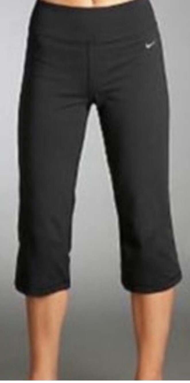 Nike Dri-Fit Women's Black wide leg Capri Pants Small Athletic